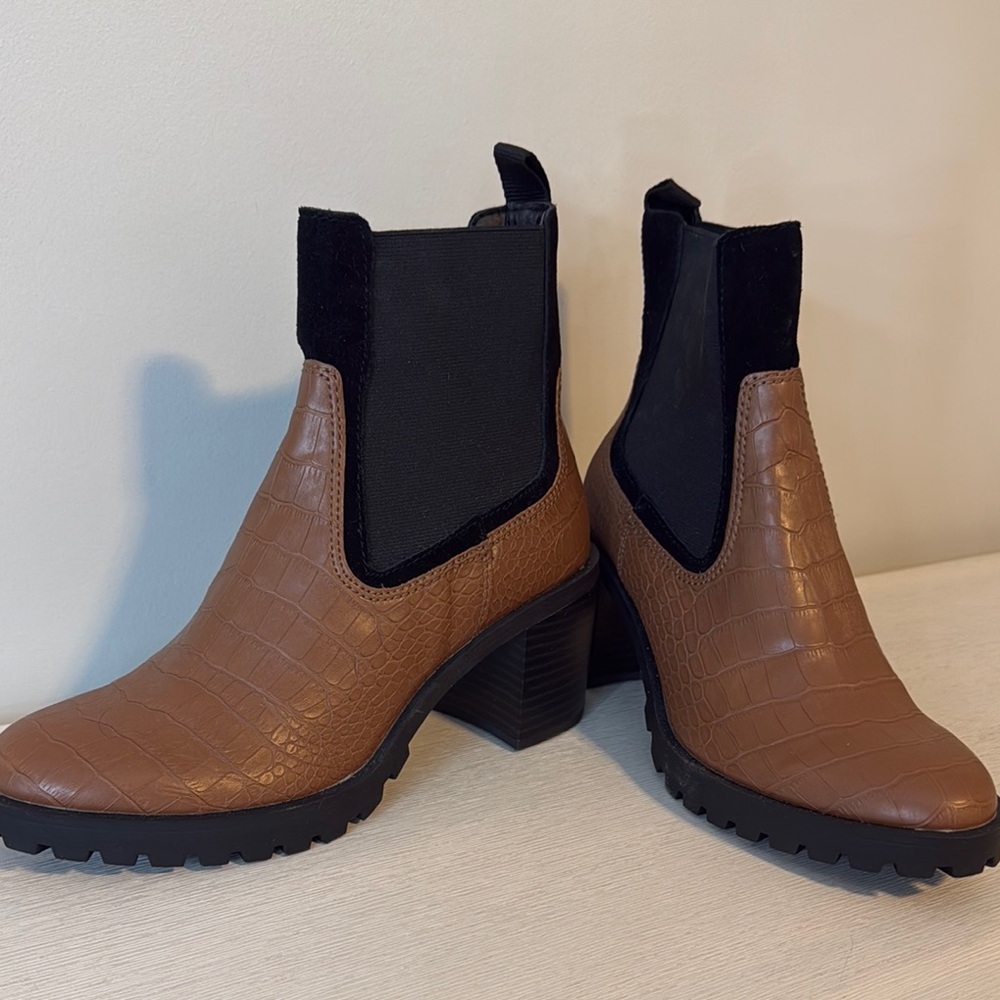 Dolce Vita Brown Croc-Embossed Ankle Boots